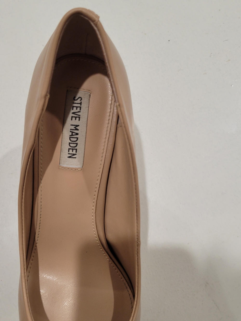 Steve Madden Beige Punps